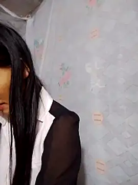  Lyly pussy  online show from April 11, 2026, 10:57 pm