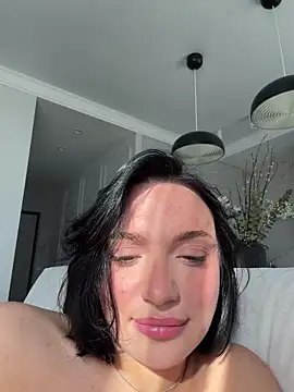 LucyHotty  online show from April 11, 2026, 6:43 am