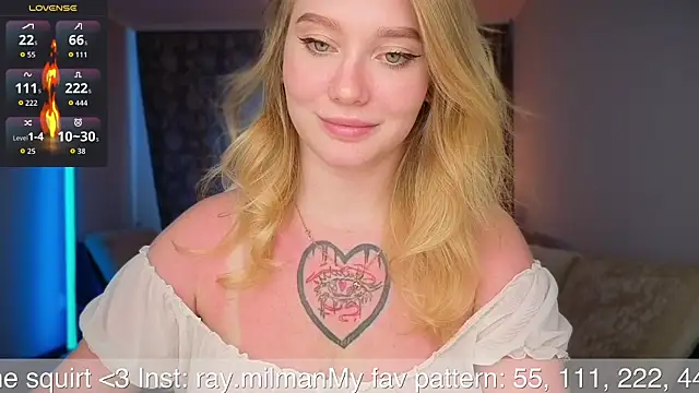 Snapshot of AliceMilr chatting on July 21, 2026, 9:54 am AliceMilr online show from July 21, 2026, 9:54 am