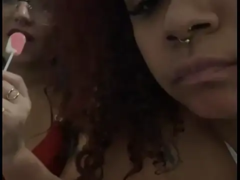 Snapshot of meninas_60 chatting on April 10, 2026, 6:31 am meninas 60 online show from April 10, 2026, 6:31 am