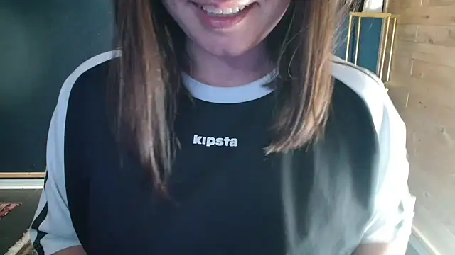NicoleLove  online show from July 15, 2026, 3:52 pm
