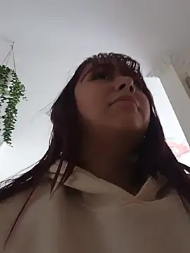 AliceScoot  online show from June 13, 2026, 5:55 pm