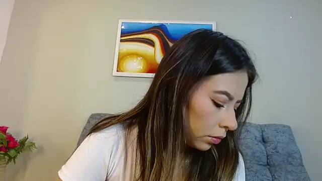 SalomeMartinez  online show from May 21, 2026, 3:31 pm