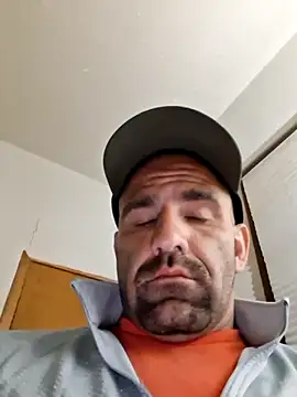 Snapshot of fitguy4u chatting on May 24, 2026, 6:46 am fitguy4u online show from May 24, 2026, 6:46 am