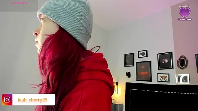 Snapshot of Leah_cherry chatting on May 8, 2026, 10:46 pm Leah cherry online show from May 8, 2026, 10:46 pm
