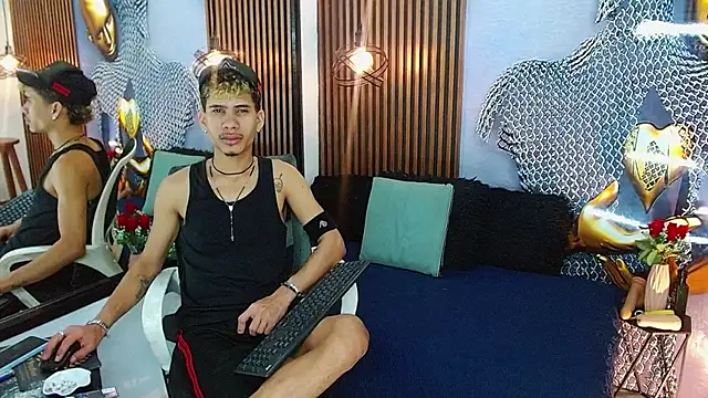 Snapshot of Skinny_cute_Alyer chatting on May 30, 2026, 2:07 am Skinny cute Alyer online show from May 30, 2026, 2:07 am