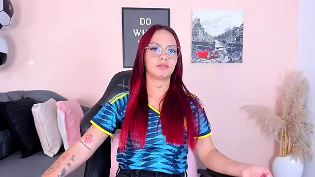 Snapshot of _MaryAnn chatting on June 23, 2026, 9:02 pm MaryAnn online show from June 23, 2026, 9:02 pm