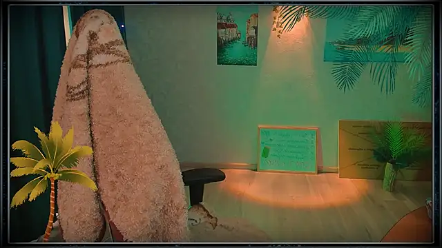 Snapshot of LanaRadiance chatting on July 8, 2026, 12:28 pm LanaRadiance online show from July 8, 2026, 12:28 pm