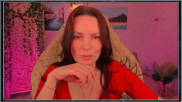 Snapshot of LanaRadiance chatting on June 19, 2026, 11:16 am LanaRadiance online show from June 19, 2026, 11:16 am