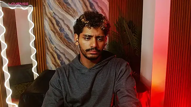 milo tay online show from April 18, 2026, 2:47 am