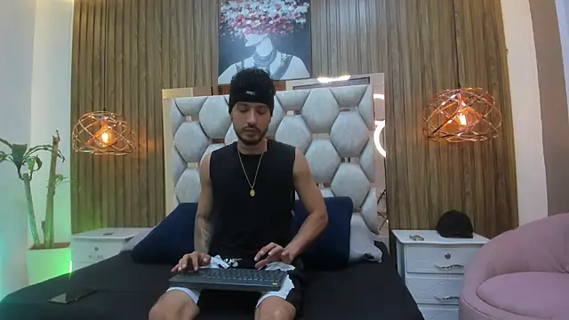 denis winslow online show from April 21, 2026, 7:20 pm