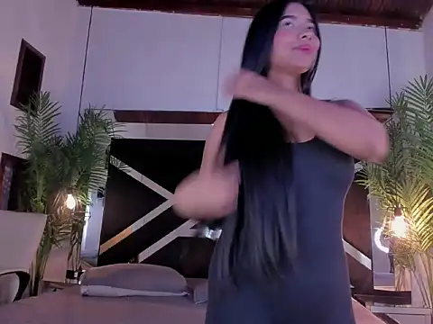 Snapshot of sophi_star chatting on April 13, 2026, 6:12 pm sophi star online show from April 13, 2026, 6:12 pm