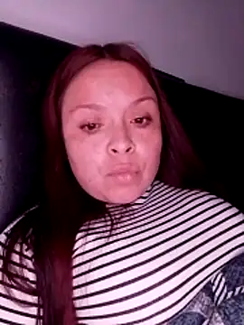 Snapshot of Lina19_93 chatting on April 15, 2026, 5:06 pm Lina19 93 online show from April 15, 2026, 5:06 pm