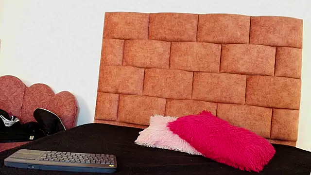 Snapshot of Mia_Nasty_Dirty chatting on April 11, 2026, 8:45 pm Mia Nasty Dirty online show from April 11, 2026, 8:45 pm