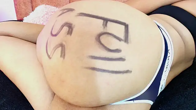 Snapshot of Mia_Nasty_Dirty chatting on April 13, 2026, 9:41 pm Mia Nasty Dirty online show from April 13, 2026, 9:41 pm