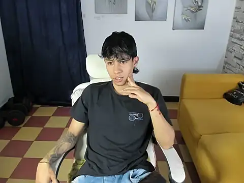 Snapshot of orrduz06 chatting on April 11, 2026, 1:24 am orrduz06 online show from April 11, 2026, 1:24 am