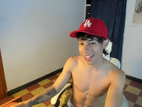 Snapshot of orrduz06 chatting on April 13, 2026, 2:04 am orrduz06 online show from April 13, 2026, 2:04 am