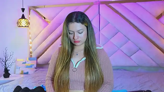 Snapshot of giigii_hadidd chatting on April 13, 2026, 7:18 pm giigii hadidd online show from April 13, 2026, 7:18 pm