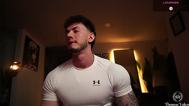 Thomas Falcon1 online show from April 17, 2026, 12:57 am