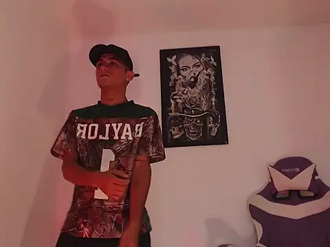 sintabusexo01 online show from April 16, 2026, 10:45 pm