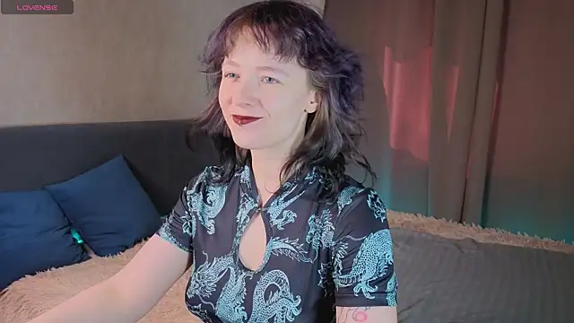 Ricki Bloom online show from May 4, 2026, 9:01 am