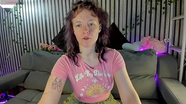 Ricki Bloom online show from June 25, 2026, 9:25 am