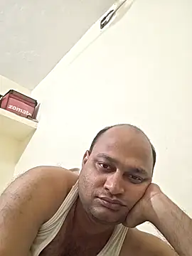 thenudemale online show from May 26, 2026, 7:23 pm