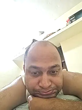 thenudemale online show from May 30, 2026, 5:47 am