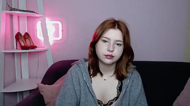 TeonaJ online show from April 16, 2026, 4:46 am