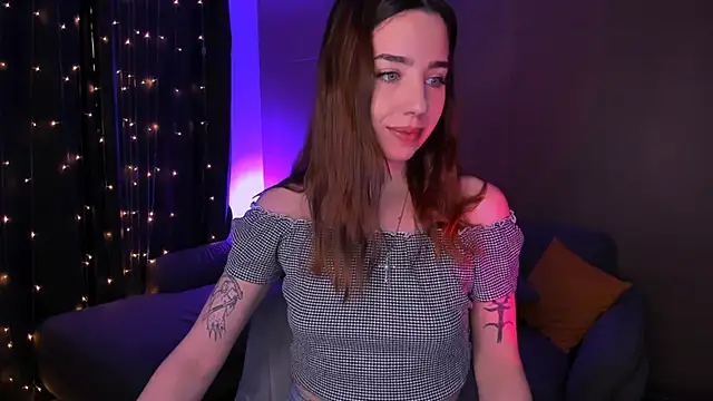 CharliGrace  online show from April 14, 2026, 8:19 am