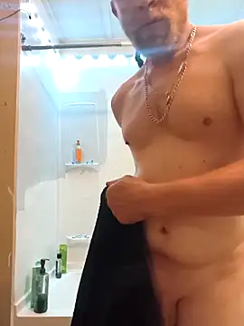 2hot2fun online show from April 10, 2026, 12:12 pm