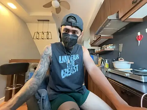 tattoo hottie online show from April 16, 2026, 9:32 am