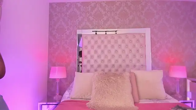Snapshot of NatashaMilley chatting on May 16, 2026, 8:52 pm NatashaMilley online show from May 16, 2026, 8:52 pm