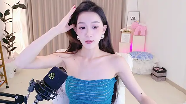 Snapshot of Dancing-CoCo-Pro chatting on June 17, 2026, 4:12 am Dancing-CoCo-Pro online show from June 17, 2026, 4:12 am