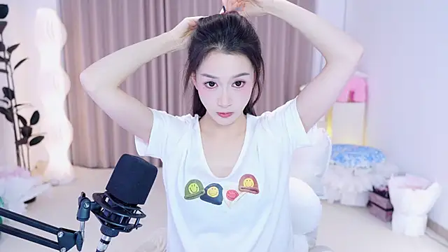 Snapshot of Dancing-CoCo-Pro chatting on July 19, 2026, 6:00 am Dancing-CoCo-Pro online show from July 19, 2026, 6:00 am