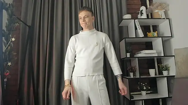 Snapshot of TwinkWhite chatting on April 15, 2026, 8:20 pm TwinkWhite online show from April 15, 2026, 8:20 pm