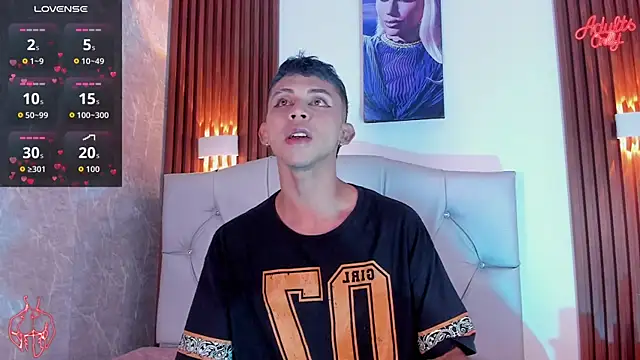 Apolo Prince1 online show from April 14, 2026, 8:47 pm