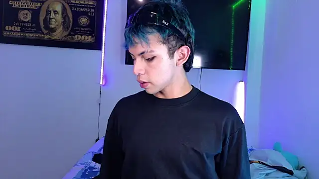 Snapshot of Apolo_Prince1 chatting on July 1, 2026, 10:10 pm Apolo Prince1 online show from July 1, 2026, 10:10 pm