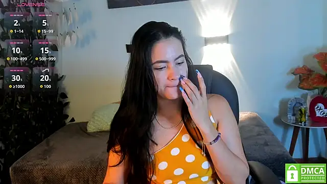 Snapshot of rosaleia_ chatting on July 14, 2026, 6:29 am rosaleia online show from July 14, 2026, 6:29 am