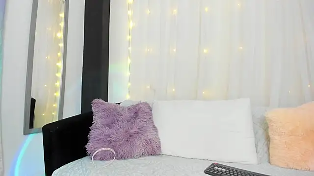 Snapshot of Sofia_Mature_ chatting on June 11, 2026, 11:13 pm Sofia Mature online show from June 11, 2026, 11:13 pm