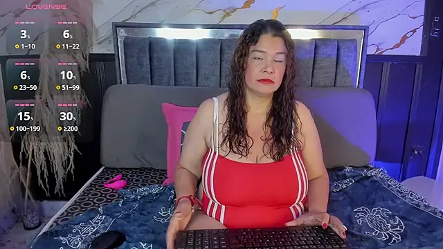 Lady LUCY69 online show from April 16, 2026, 12:39 pm