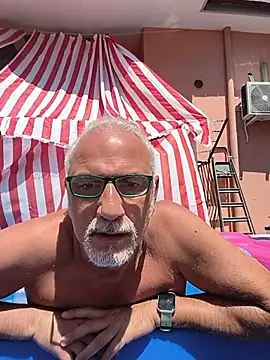 Sessoinomane online show from June 26, 2026, 12:33 pm