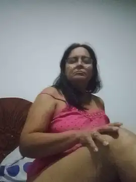 PienCanela online show from June 20, 2026, 3:00 am