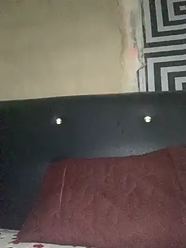 Snapshot of bobkingbige chatting on April 14, 2026, 12:48 am bobkingbige online show from April 14, 2026, 12:48 am