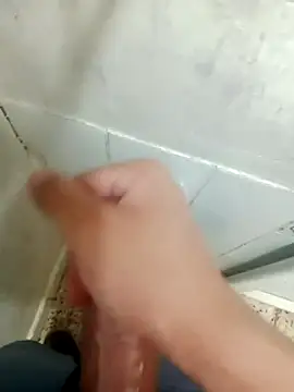 Snapshot of canbemmh546 chatting on June 21, 2026, 1:11 am canbemmh546 online show from June 21, 2026, 1:11 am
