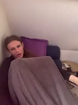 scvndi33 online show from April 13, 2026, 11:25 am