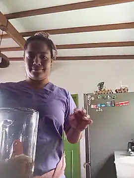 Snapshot of Pricila45 chatting on April 15, 2026, 4:22 pm Pricila45 online show from April 15, 2026, 4:22 pm