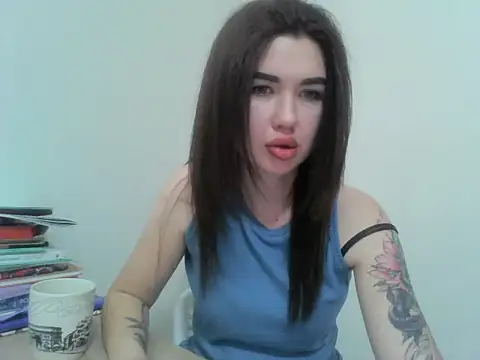 Dareessa online show from April 14, 2026, 9:58 am