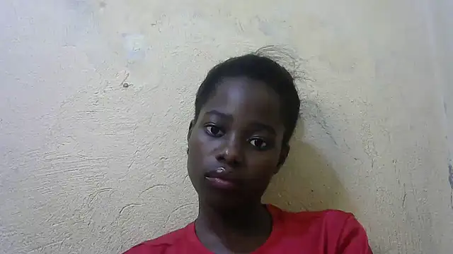 Snapshot of Rerpuss1 chatting on May 19, 2026, 7:43 pm Rerpuss1 online show from May 19, 2026, 7:43 pm