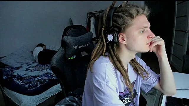 SurfSexCouple1 online show from April 11, 2026, 10:13 pm